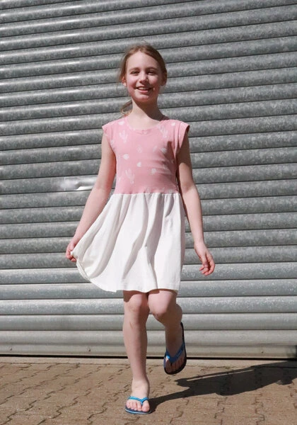 Kleid- KAIRO Aus 100% Biobaumwolle Mit Kaktusdruck 1 Kleid- KAIRO Aus 100% Biobaumwolle Mit Kaktusdruck