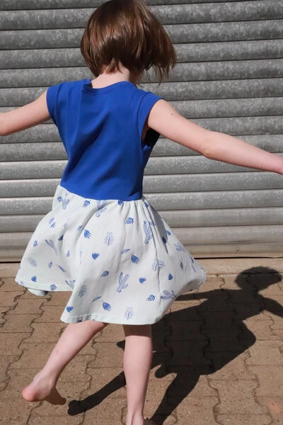 Kleid- KAIRO Aus 100% Biobaumwolle Mit Kaktusdruck 3 Kleid- KAIRO Aus 100% Biobaumwolle Mit Kaktusdruck – Bild 3