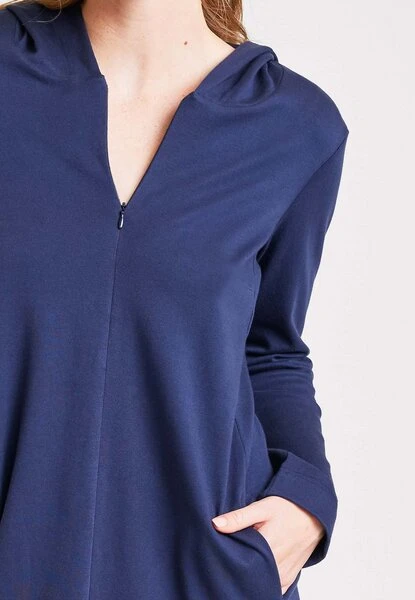 Lockeres Kleid Mit Kapuze Für Damen - Jelana 3 Lockeres Kleid Mit Kapuze Für Damen - Jelana – Bild 3