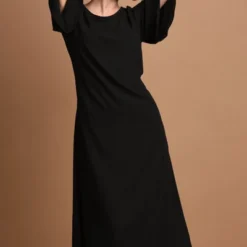 Nika | Lockeres Kleid Mit Schmetterlingsärmeln Und Gürtel