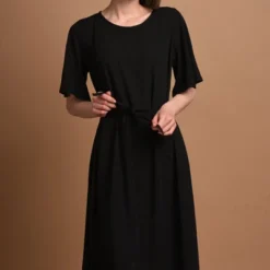 Nika | Lockeres Kleid Mit Schmetterlingsärmeln Und Gürtel 8 Nika | Lockeres Kleid Mit Schmetterlingsärmeln Und Gürtel -Günstiges Frau Look Geschäft large 455