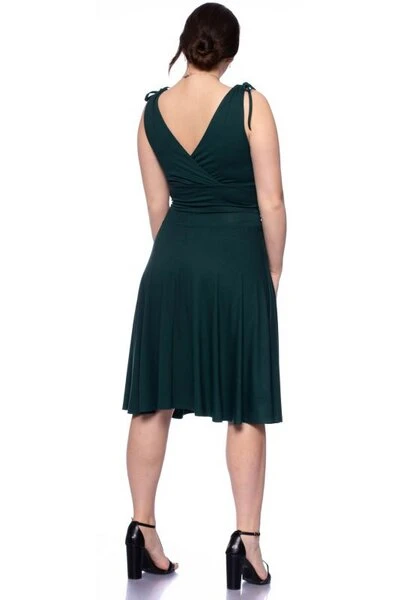 VERIA Kleid In Wickeloptik Mit Gerafftem Taillenbund 4 VERIA Kleid In Wickeloptik Mit Gerafftem Taillenbund – Bild 4