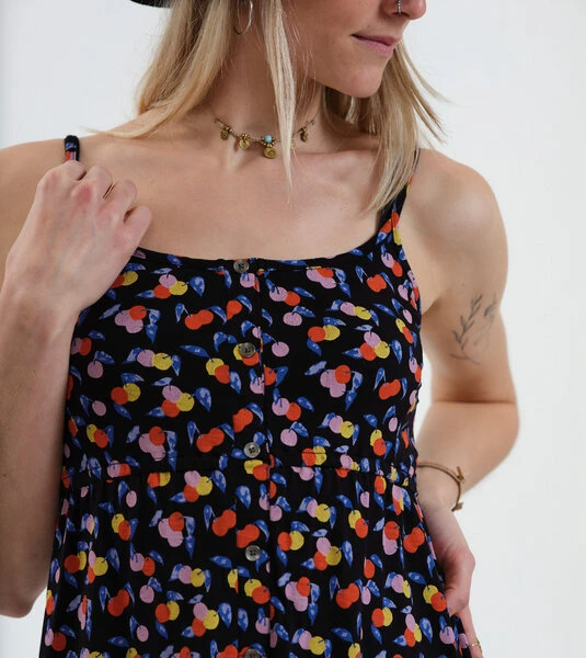 Kleid Amelia Aus LENZING ECOVERO Mix 1 Kleid Amelia Aus LENZING ECOVERO Mix