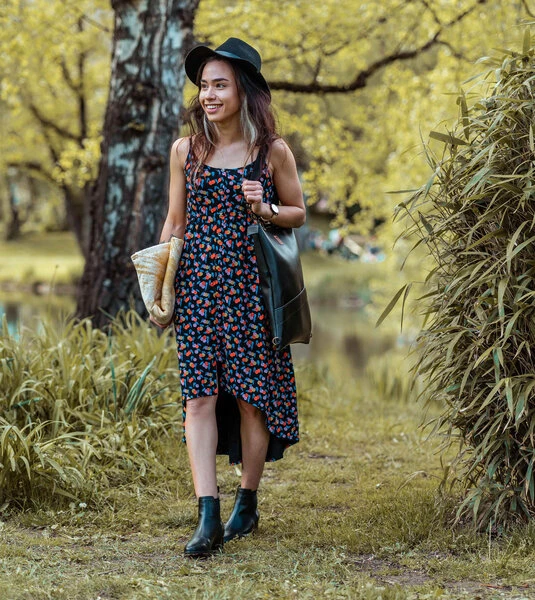 Kleid Amelia Aus LENZING ECOVERO Mix 8 Kleid Amelia Aus LENZING ECOVERO Mix – Bild 8