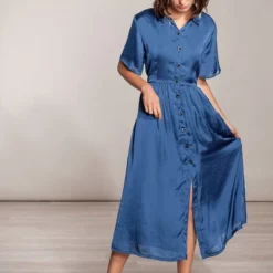 Langes Kleid Blau Viskose Mit Knöpfen