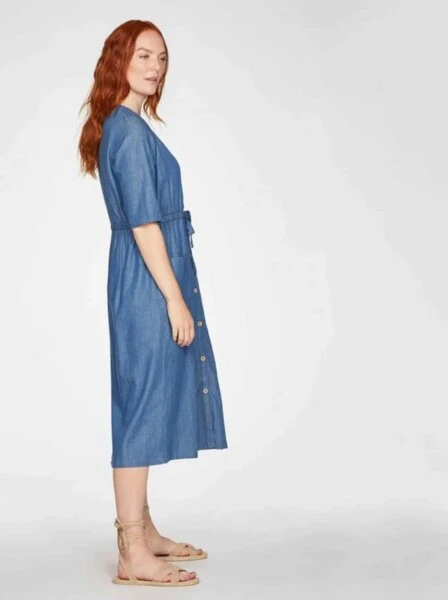 Thought Blaues Midi-Kleid ESTHER Aus Tencel 3 Thought Blaues Midi-Kleid ESTHER Aus Tencel – Bild 3