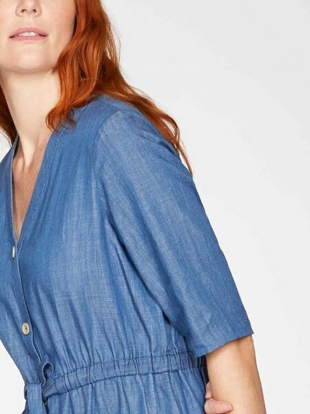 Thought Blaues Midi-Kleid ESTHER Aus Tencel 5 Thought Blaues Midi-Kleid ESTHER Aus Tencel – Bild 5