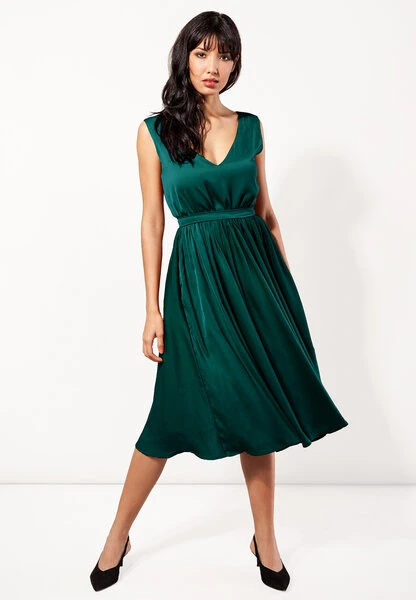 Kurzes Kleid, Midikleid Ausgestellt Viskose 2 Kurzes Kleid, Midikleid Ausgestellt Viskose – Bild 2