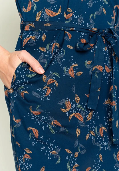 Stormy Leaves Swish- Kleid Für Damen